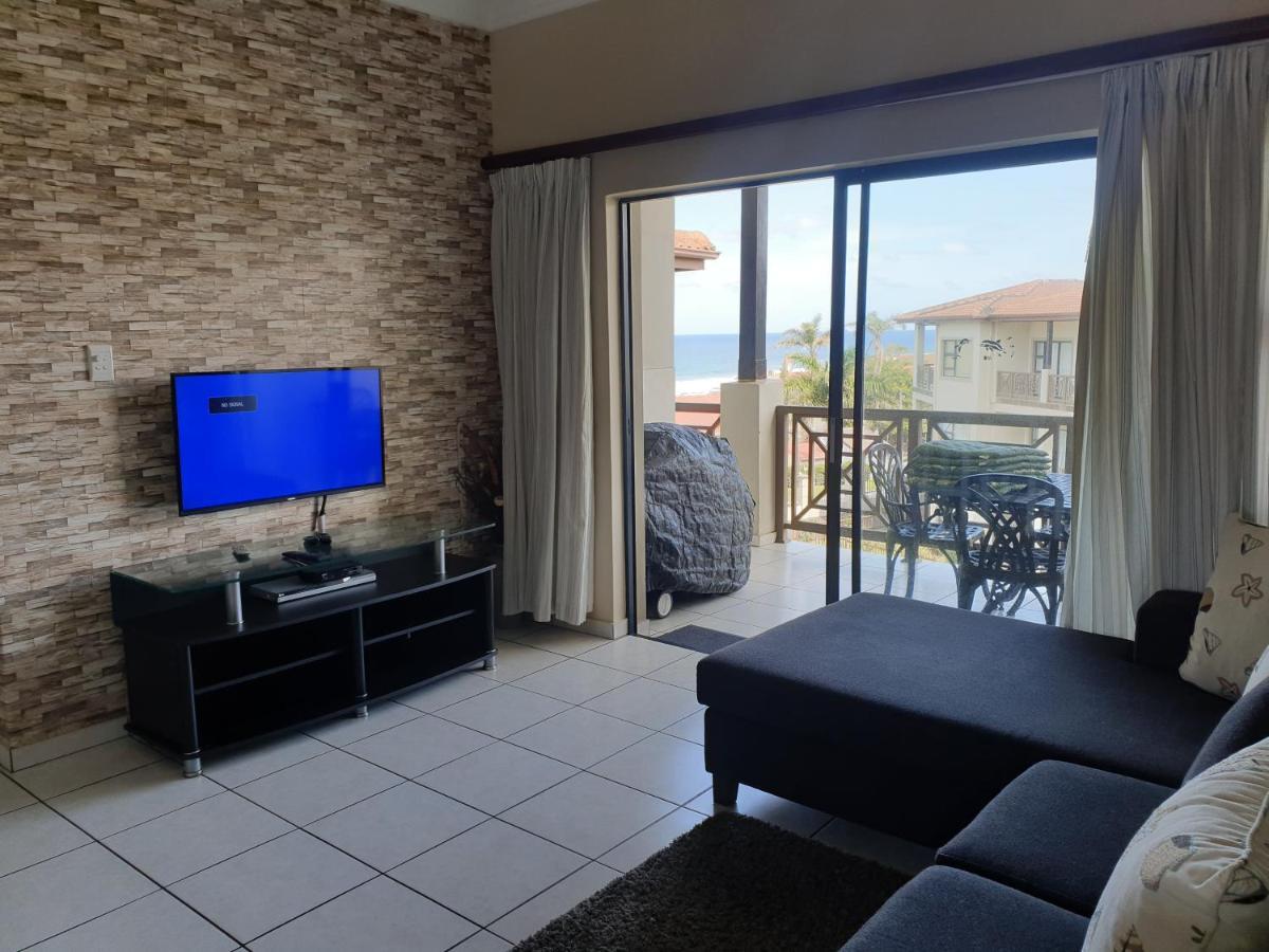 Topanga Holiday Home Pantai Uvongo Bagian luar foto